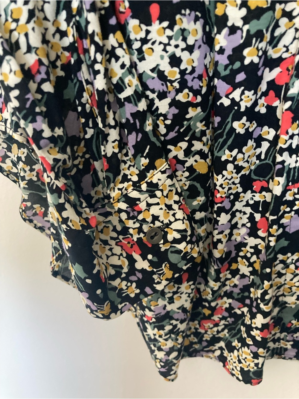 Maeve Anthropologie Black Floral V-Neck Long-Sleeve Blouse with Multicolor Print - Picture 6 of 6